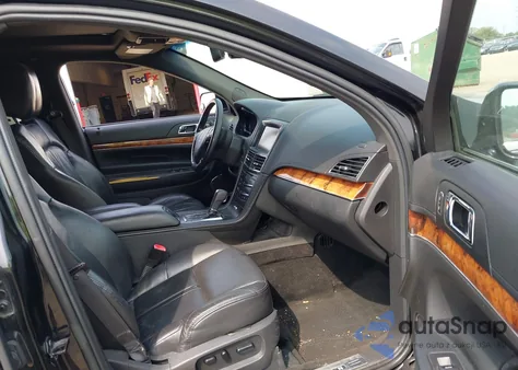 2013 Lincoln Mkt Livery из США, поврежденный, VIN 2LMHJ5NK9DBL54577